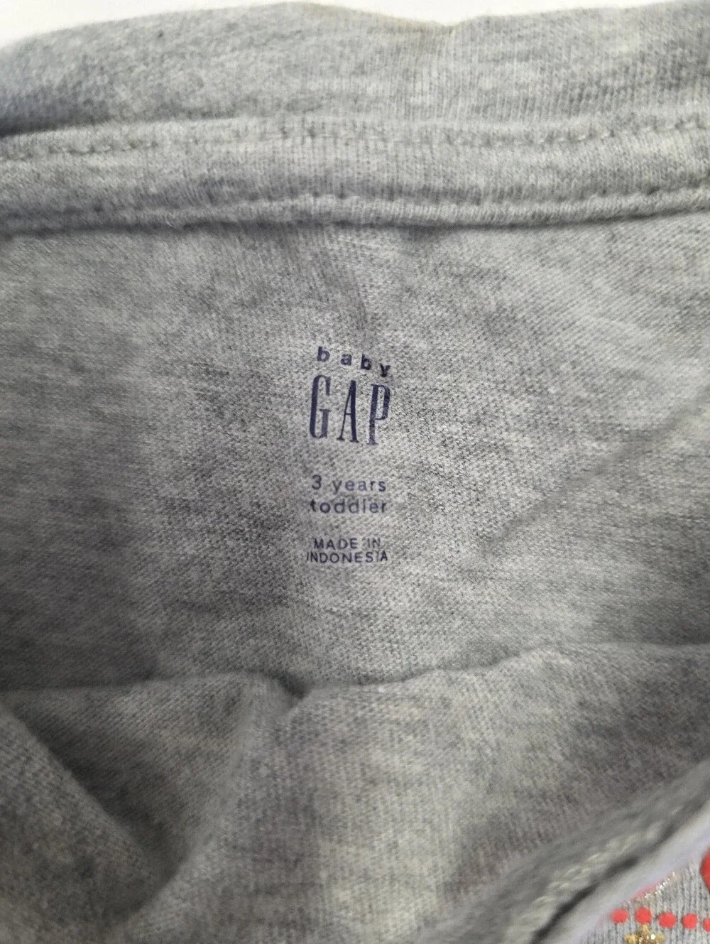 GAP Grey Tee with Red London Graphic and Gold Accent